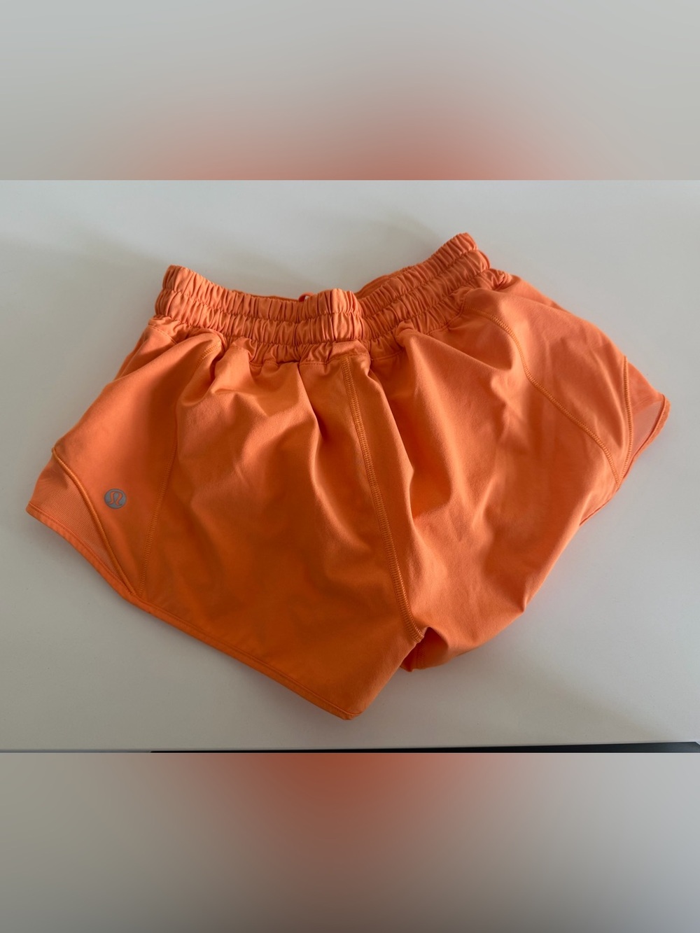 lululemon athletica Hotty hots size 2 - Picture 2 of 3